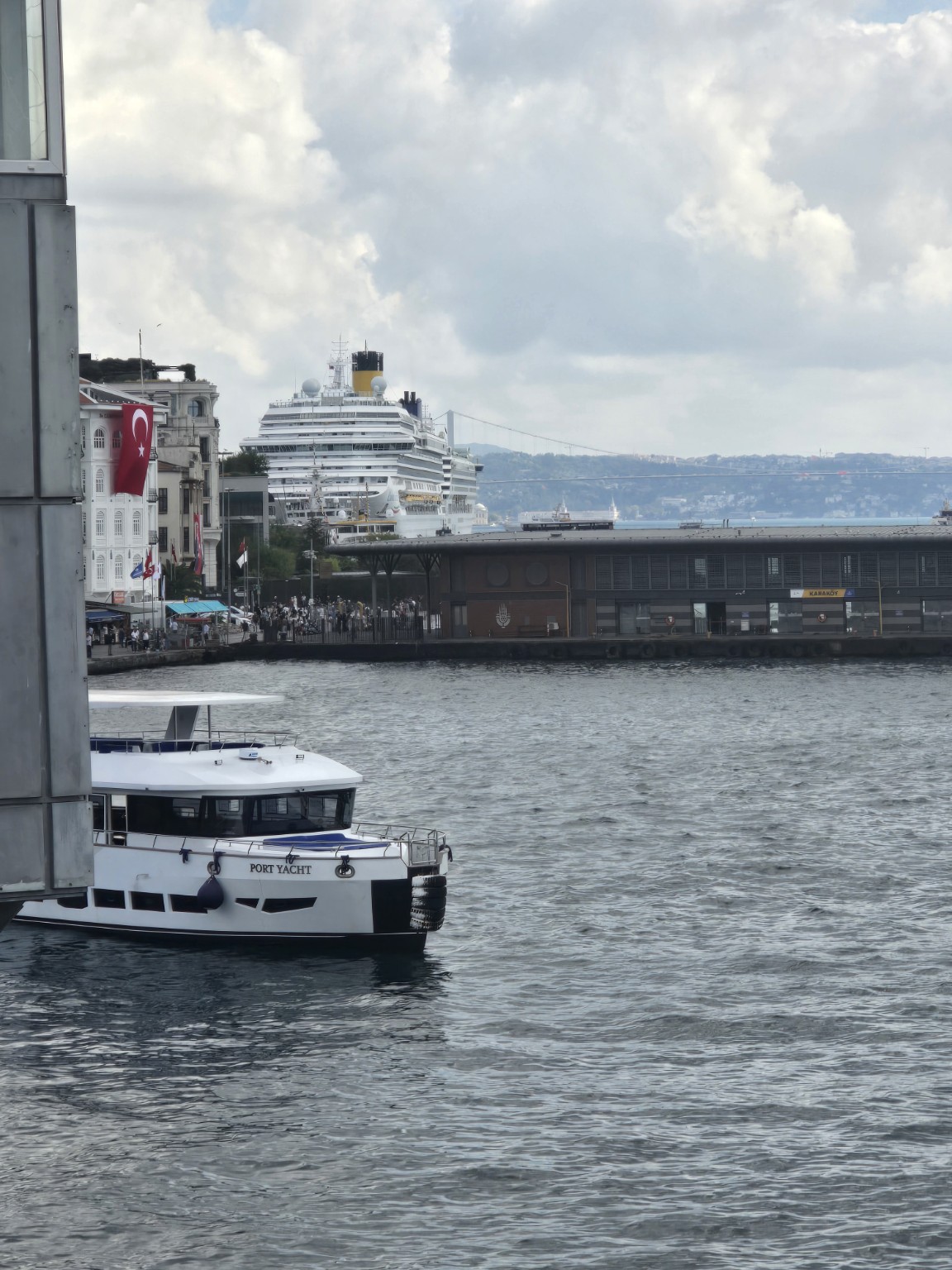 Costa Fortuna am Galataport in Istanbul